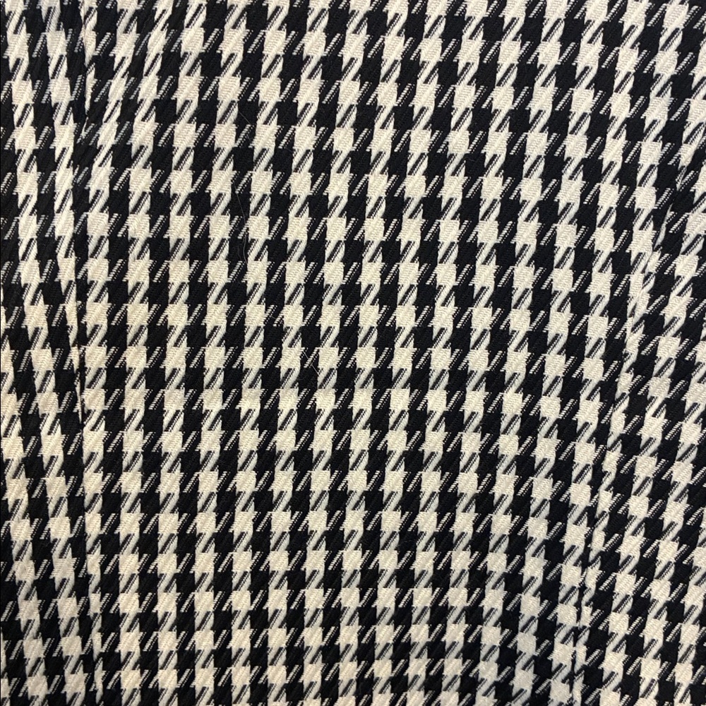 Sincerely Jules Black and White Houndstooth Vest Size Large - Picture 4 of 6